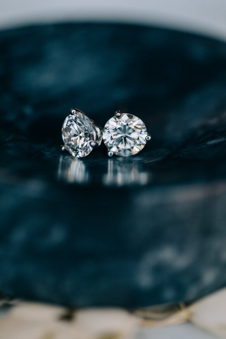 Natural Diamond Stud Earrings - Oz's Jewelers